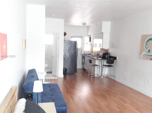 300 74th St 3, Miami Beach FL 33141