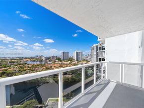 20505 E Country Club Dr 1938, Aventura FL 33180