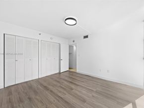 20505 E Country Club Dr 1938, Aventura FL 33180