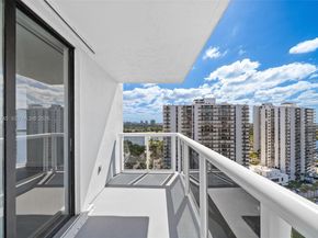 20505 E Country Club Dr 1938, Aventura FL 33180