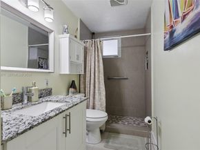 16832 NW 52nd Ave, Miami Gardens FL 33055