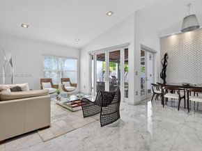 5861 NW 109th Ct, Doral FL 33178