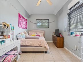 341 NW 147th St, Miami FL 33168