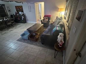 341 NW 147th St, Miami FL 33168