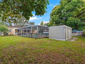 341 NW 147th St, Miami FL 33168