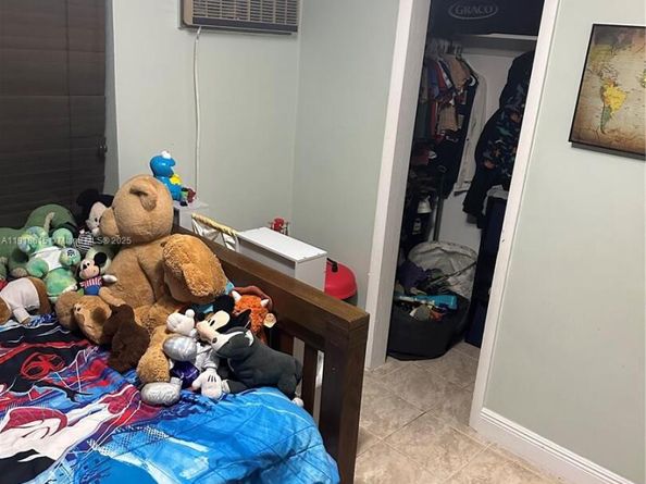 341 NW 147th St, Miami FL 33168