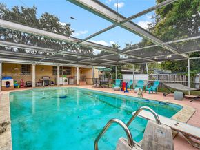 341 NW 147th St, Miami FL 33168