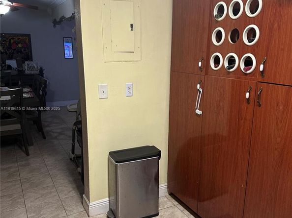 341 NW 147th St, Miami FL 33168