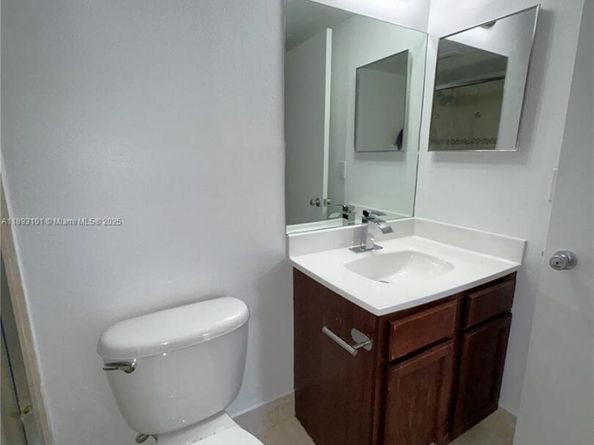 7610 Westwood Dr 122, Tamarac FL 33321