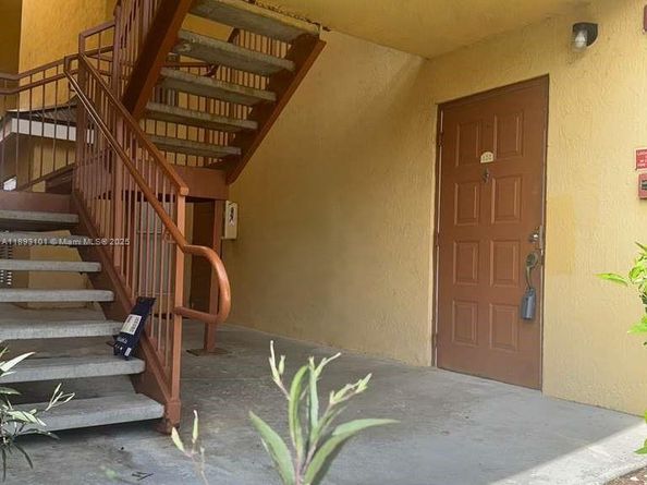 7610 Westwood Dr 122, Tamarac FL 33321