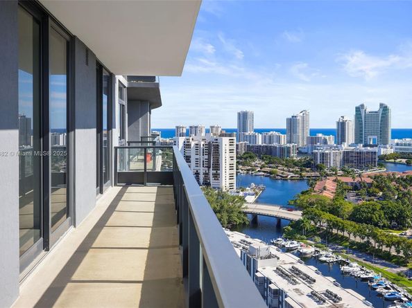 101 Diplomat Pkwy 2406, Hallandale Beach FL 33009