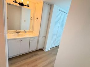 900 Colony Point Cir 505, Pembroke Pines FL 3306