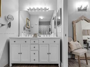 10831 NW 3rd Ct, Pembroke Pines FL 33026