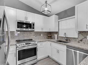 10831 NW 3rd Ct, Pembroke Pines FL 33026