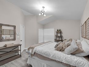 10831 NW 3rd Ct, Pembroke Pines FL 33026