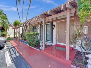 2667 S Parkview Dr, Hallandale Beach FL 33009