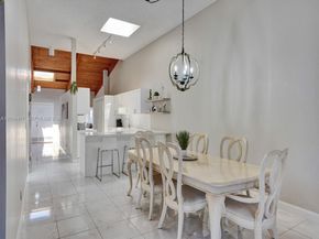 2667 S Parkview Dr, Hallandale Beach FL 33009