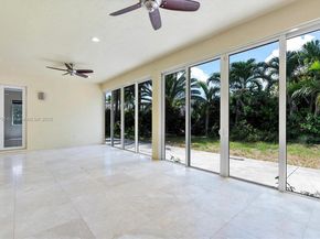 12920 SW 220th Ter, Miami FL 33170