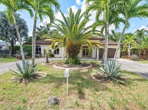 12920 SW 220th Ter, Miami FL 33170