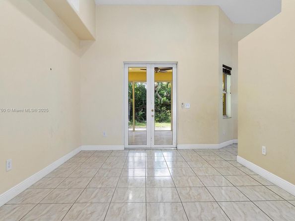 12920 SW 220th Ter, Miami FL 33170