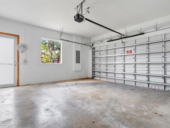 12920 SW 220th Ter, Miami FL 33170