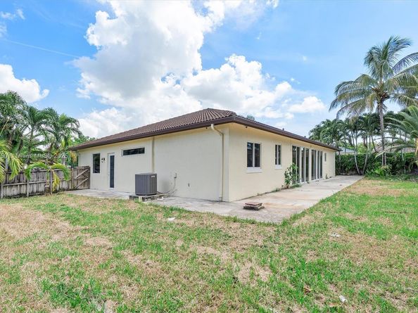 12920 SW 220th Ter, Miami FL 33170