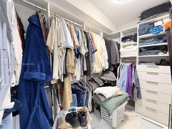 900 SW 128th Ave 105D, Pembroke Pines FL 33027