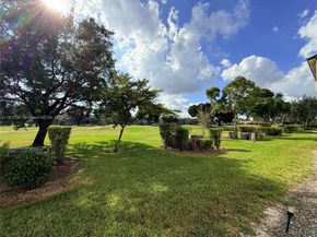 900 SW 128th Ave 105D, Pembroke Pines FL 33027