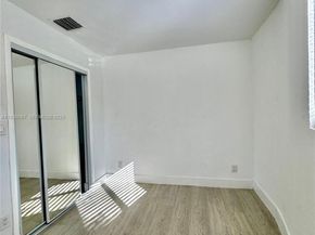 111 NW 7th Ave, Dania Beach FL 33004