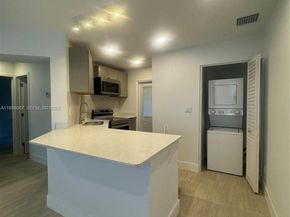 111 NW 7th Ave, Dania Beach FL 33004