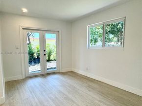 111 NW 7th Ave, Dania Beach FL 33004