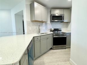 111 NW 7th Ave, Dania Beach FL 33004