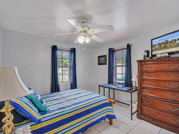 19021 SW 122nd Ave, Miami FL 33177