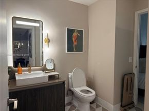 159 NE 6th St 4805, Miami FL 33132