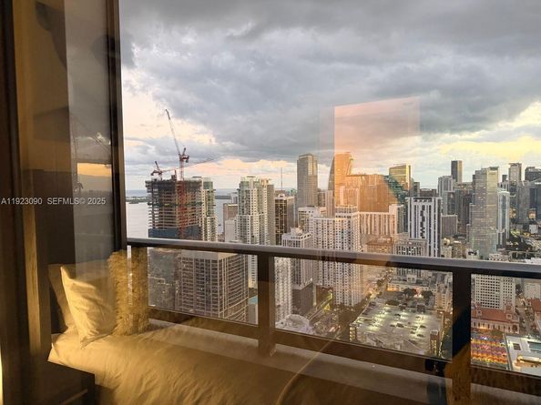 159 NE 6th St 4805, Miami FL 33132