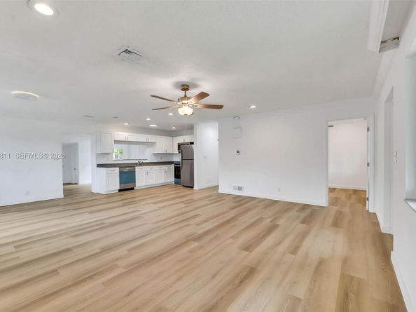 1117 SE 5th St, Deerfield Beach FL 33441