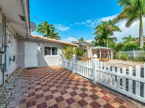1117 SE 5th St, Deerfield Beach FL 33441