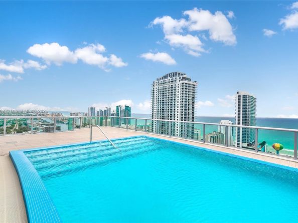 2602 E Hallandale Beach blvd R1607, Hallandale Beach FL 33009