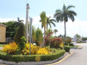 11375 NW 77th Ln, Doral FL 33178