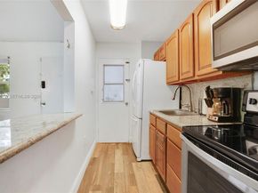 7904 West Dr 102, North Bay Village FL 33141