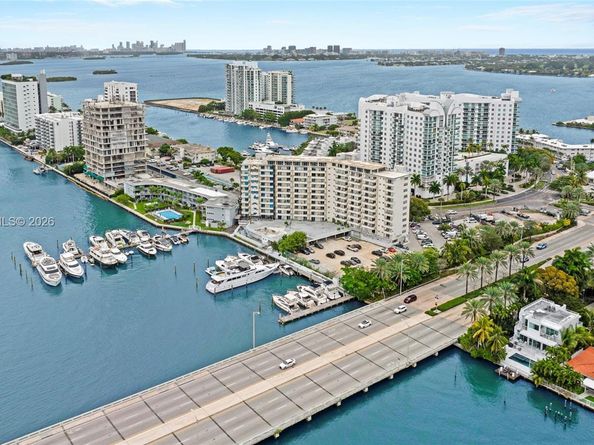 7904 West Dr 102, North Bay Village FL 33141