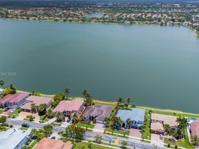 18633 SW 24th St, Miramar FL 33029
