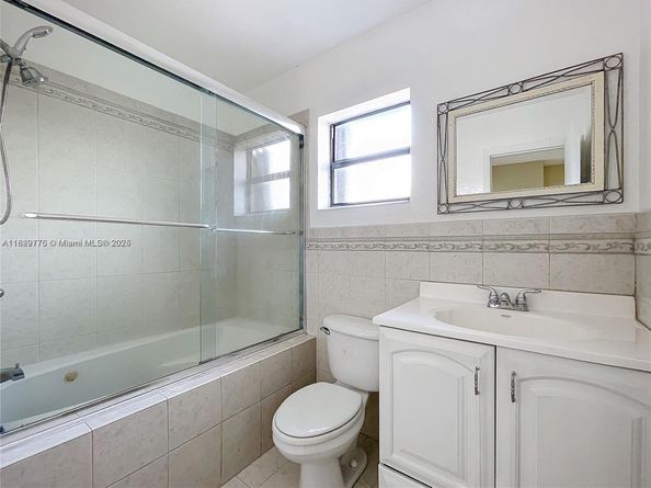 5350 W 26th Ave 118, Hialeah FL 33016
