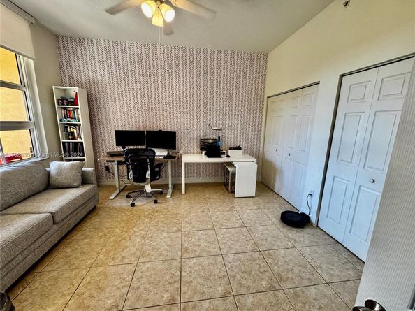 3001 NE 185th St 514, Aventura FL 33180