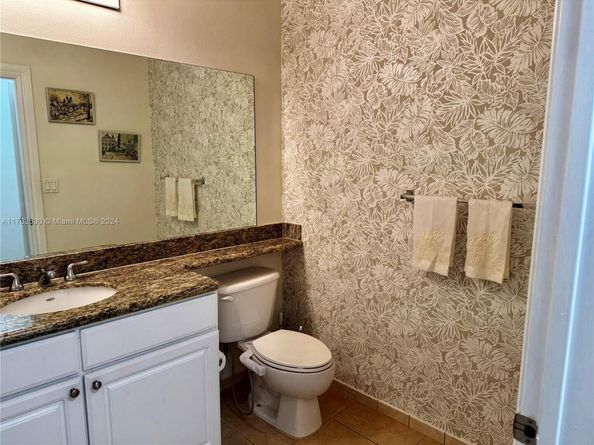 3001 NE 185th St 514, Aventura FL 33180