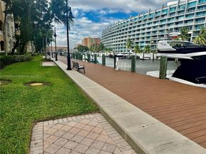 3001 NE 185th St 514, Aventura FL 33180