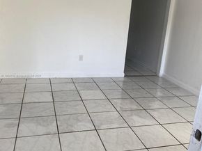 2181 NW 91st St, Miami FL 33147