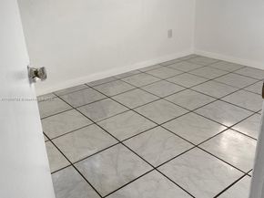 2181 NW 91st St, Miami FL 33147