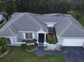 4511 Queen Palm Ln, Tamarac FL 33319