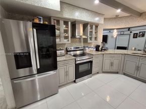 4511 Queen Palm Ln, Tamarac FL 33319